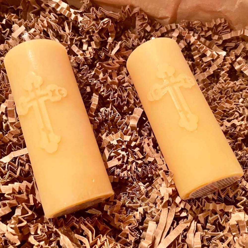 MINI ORTHODOX BEESWAX CROSS CANDLE 

-HANDMADE
0484 - Picture 2 of 6